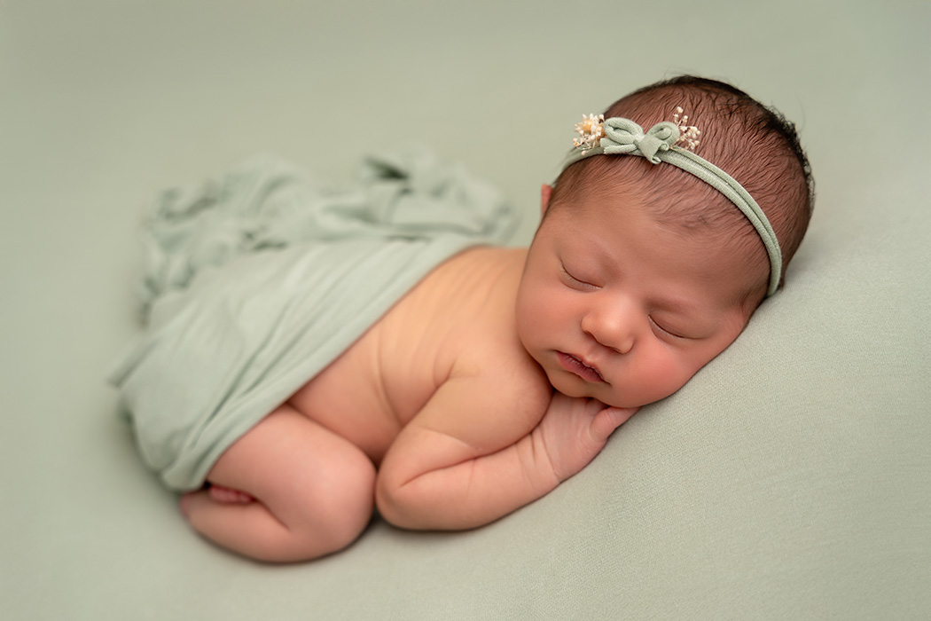 newborn photography leeds