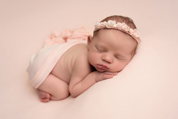 newborn photographer leeds