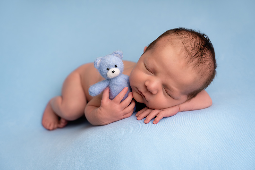 newborn photography leeds